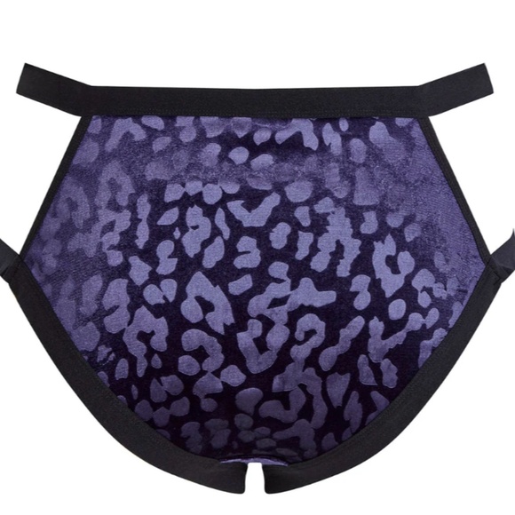 Killstar Sexy Wicked Game Purple Velvet Panty XL NWT - Picture 3 of 3